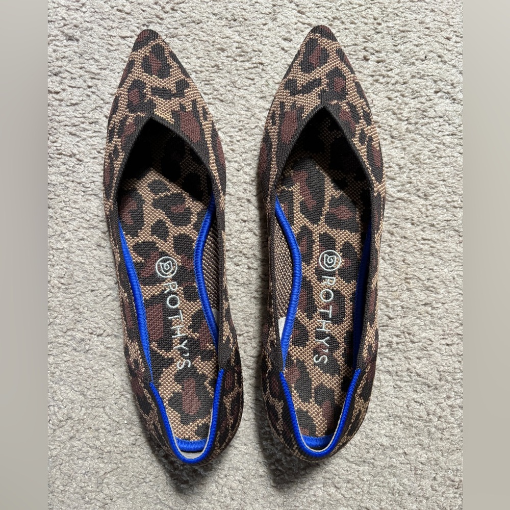 Size 11 leopard pointed Rothy’s